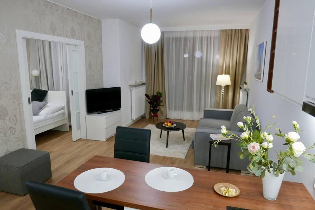 Kieslowskiego Apartment Vis-A-Vis Town Hall Warszawa Eksteriør billede